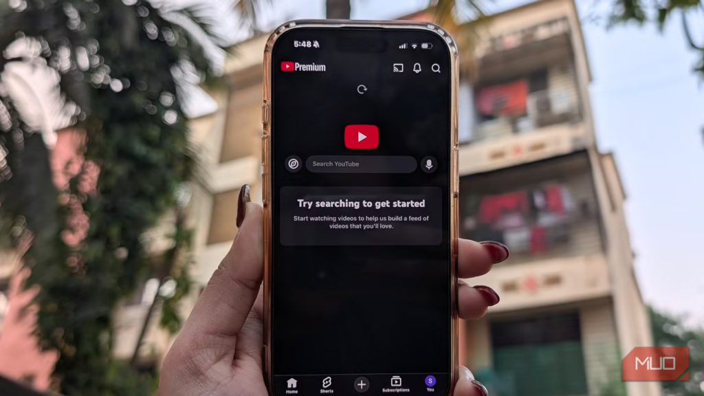 YouTube is finally bringing back its direct messaging feature