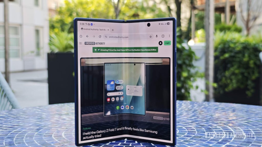 Galaxy Z Fold 7 gets new Galaxy AI features with latest update