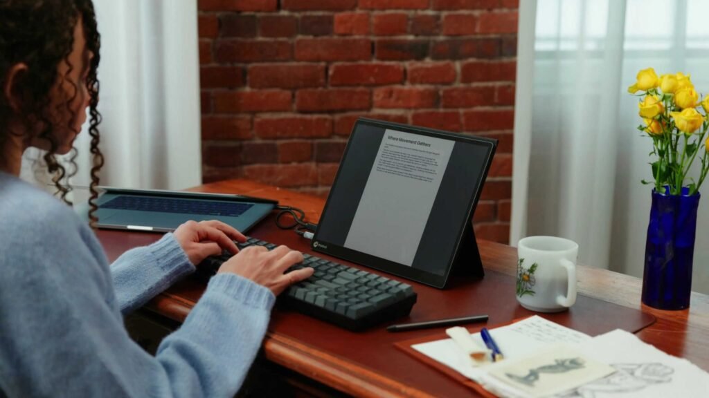 Someone made a portable 60Hz E-Ink display that you can game on