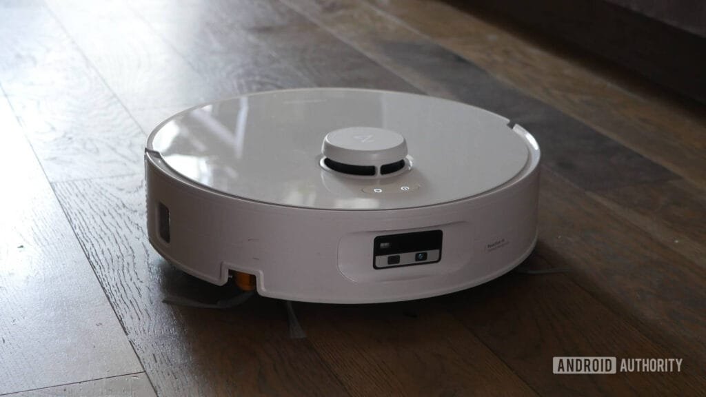 How Roborock's Qrevo Curv series is building a better vacuum mop