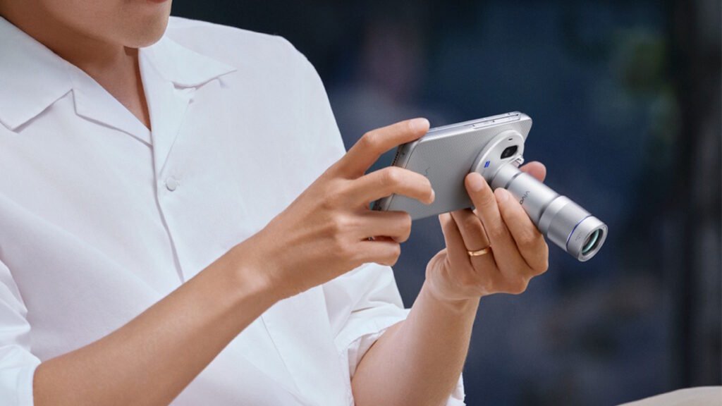 This flagship Android foldable will support 200mm optical zoom